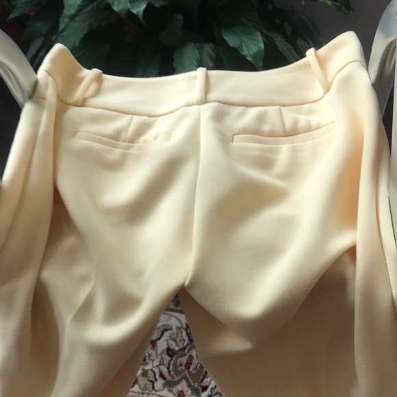 Beautiful yellow size 0 Limited drew fit pants - Picture 4 of 5